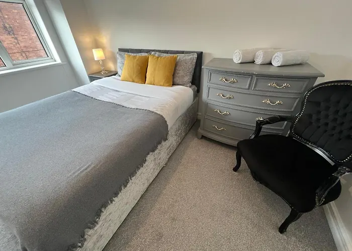 Cosy Fresh New Refurbished House